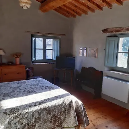 Borgo Cardaneto Bed and breakfast 3*