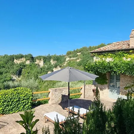 Borgo Cardaneto 3* Montone (Umbria)