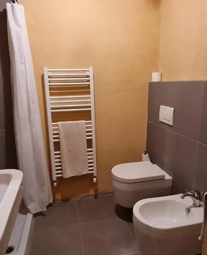 Bed and Breakfast Borgo Cardaneto Montone (Umbria)